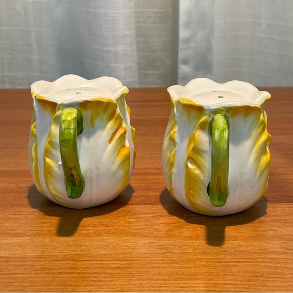 VTG Lefton Yellow Cabbage Rose Salt and Pepper Shakers Handles Cottagecore Green - Picture 4 of 16